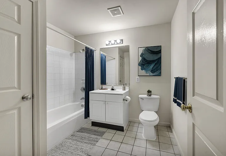 Aspen Woods — Photo 9