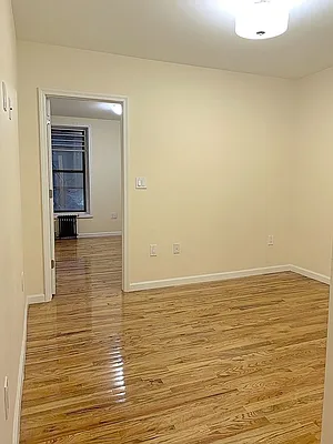Rented by Bond New York | media 3