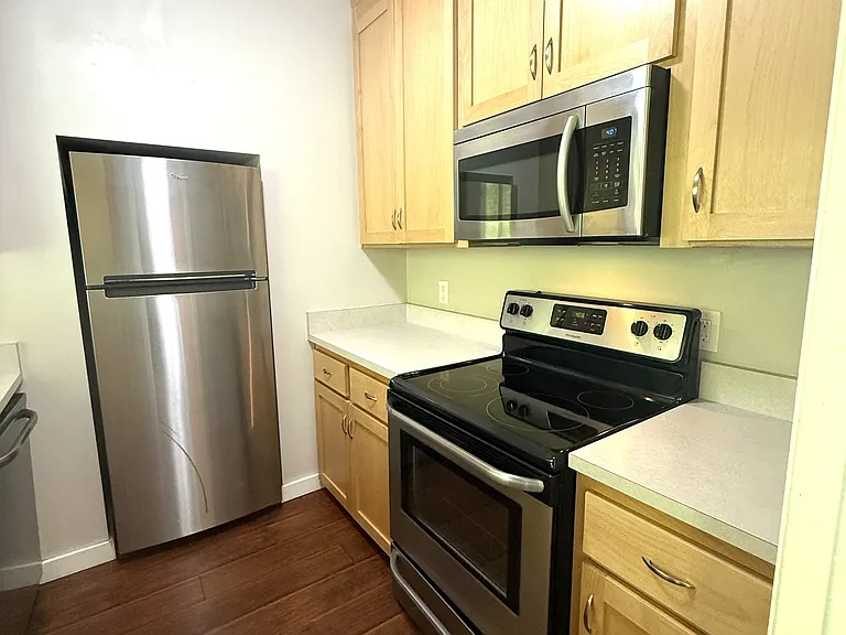165 California St #4 — Photo 1