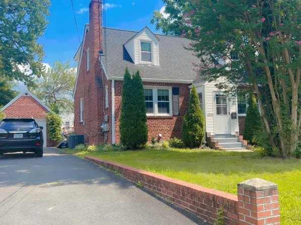 2849 Rogers Dr, Falls Church, VA 22042