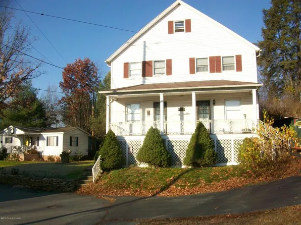 109 Holden Ave, Dupont, PA 18641