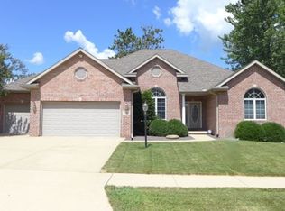 725 S Breckenridge Dr, Dunlap, IL 61525