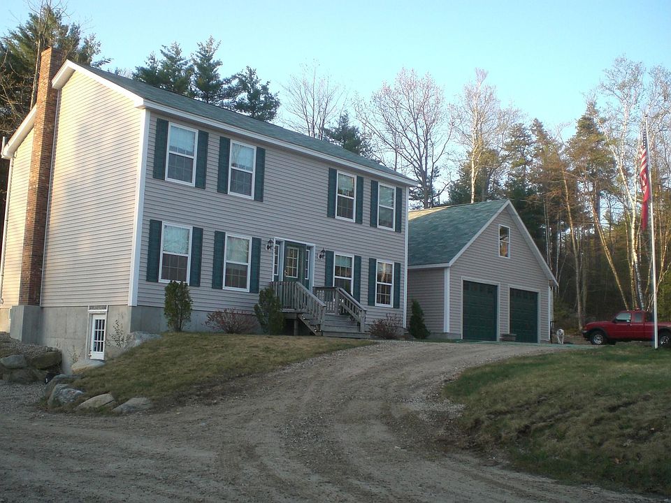 Front w/ walk out basement