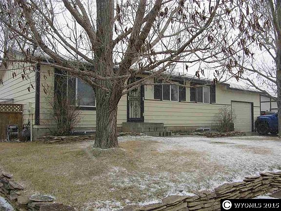 5th image of 1505 N Riverbend Dr