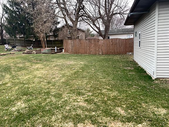 5th image of 207 Teal Dr