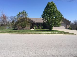 521 Macrander Dr, Berea, KY 40403