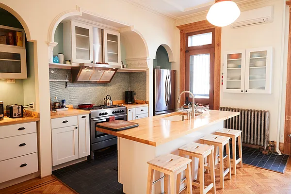 Rented by LG Fairmont Group | media 34