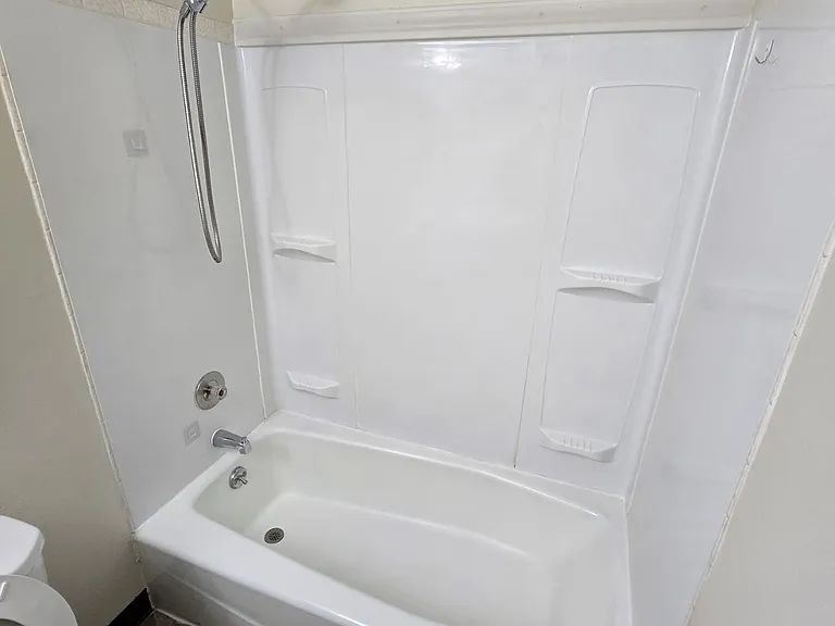 1016 Manchester Ct #3B — Photo 10