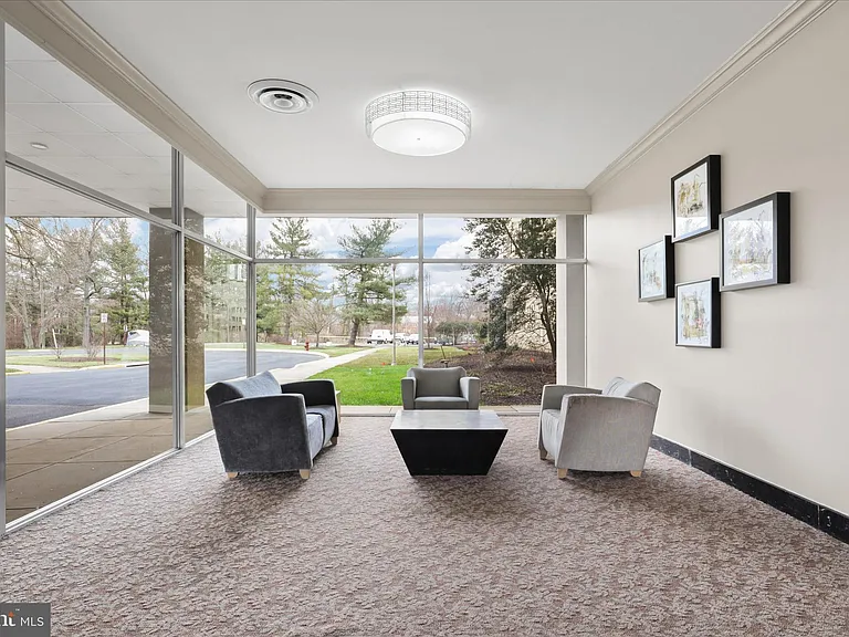6641 Wakefield Dr #703 — Photo 39