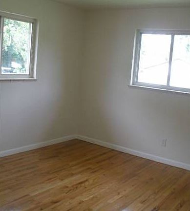 NW Bedroom
