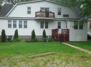 39578 N Lakes Center Blvd #4, Antioch, IL