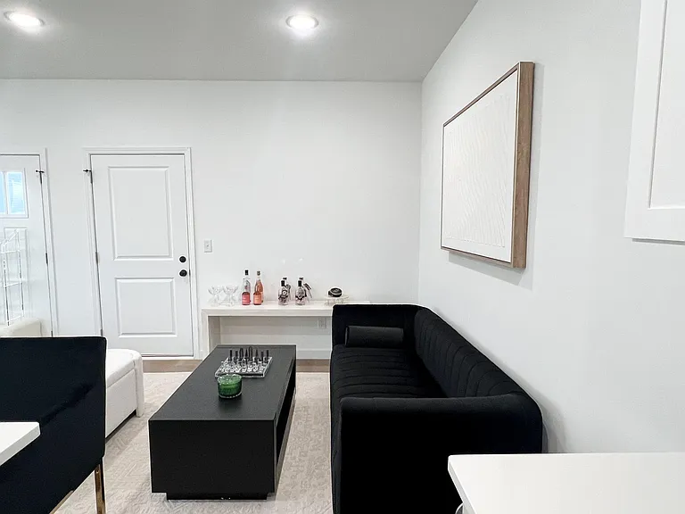 320 Hummingbird Ln — Photo 12