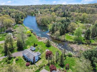 47 Treeland Rd, Shelton, CT 06484