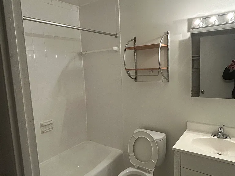 4455 Macarthur Blvd — Photo 7