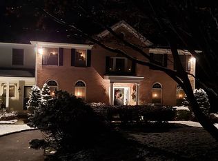 247 Hunting Ridge Rd, Stamford, CT 06903