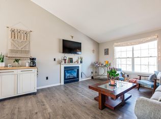 704 W Green Meadows Rd, Columbia, MO 65203