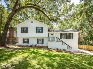 2550 Davidson Rd, Ocean Springs, MS 39564