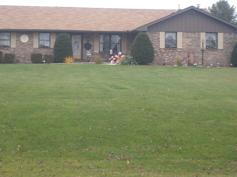 REMARKABLE COUNTRY BRICK RANCH