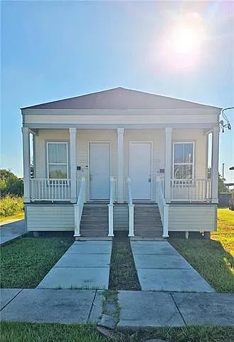 2 bed, 1.5 bath, 793 sqft, $1,275 — Photo 1