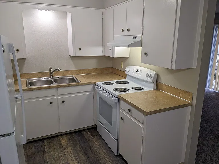 1145 Rural Ave SE — Photo 24