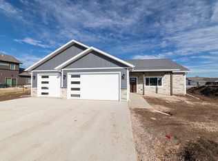 3921 E Beartooth Loop, Spearfish, SD 57783