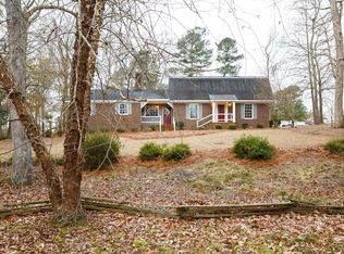 512 Pineview Rd, Clinton, NC 28328