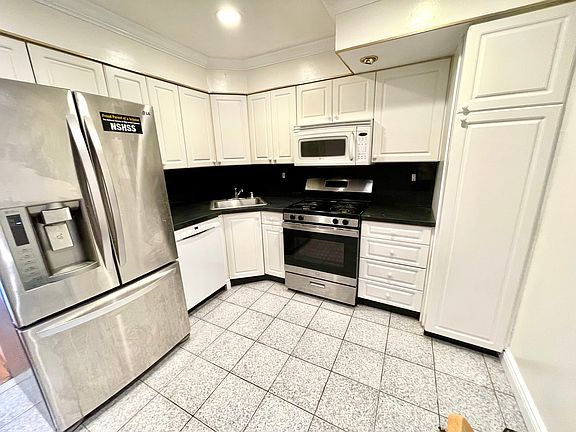 4th image of 30-14 70th St #2A