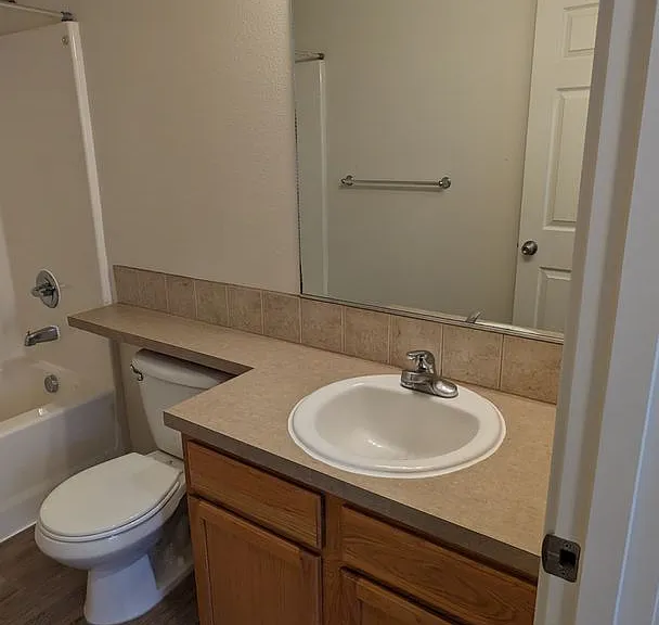 Halsey East Townhomes — Photo 92