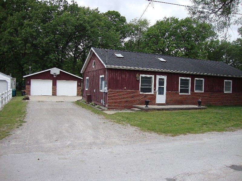 1st image of 3452 Leroy Ln