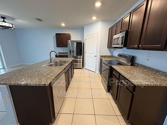 5th image of 8216 Bilston Village Ln