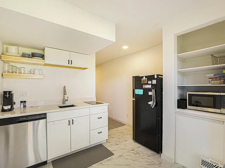 9316 Burgundy Cir #BASEMENT — Photo 7