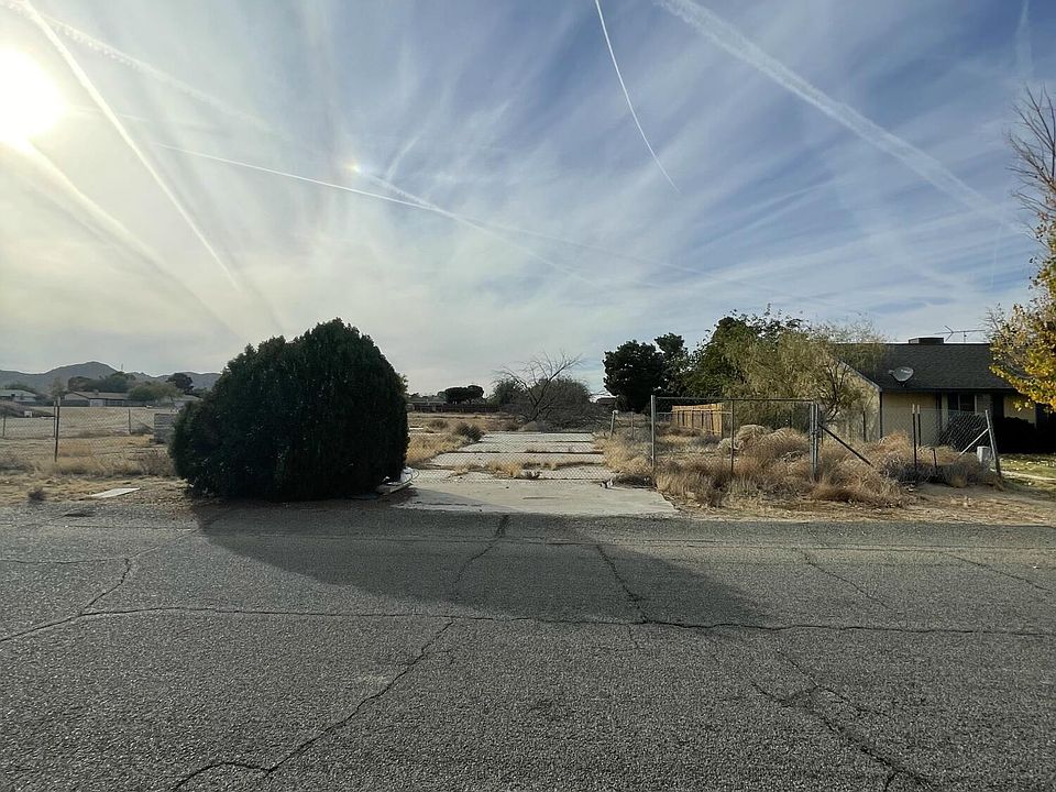 1st image of 40535 174th St E