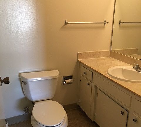 5th image of 657 Belladonna Ct APT 3