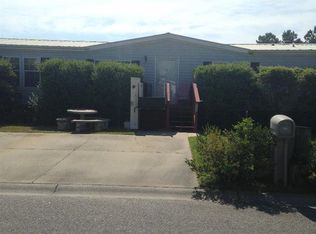 605 Ocean Breeze Ln, Murrells Inlet, SC 29576