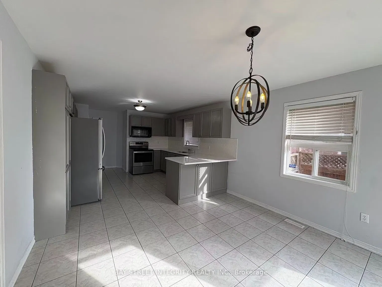 4 bed, $3,800 — Photo 3