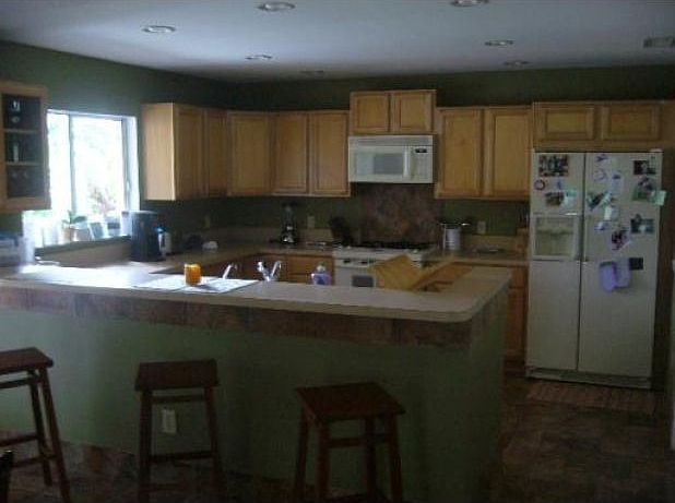 2nd image of 129 Holtz Dr