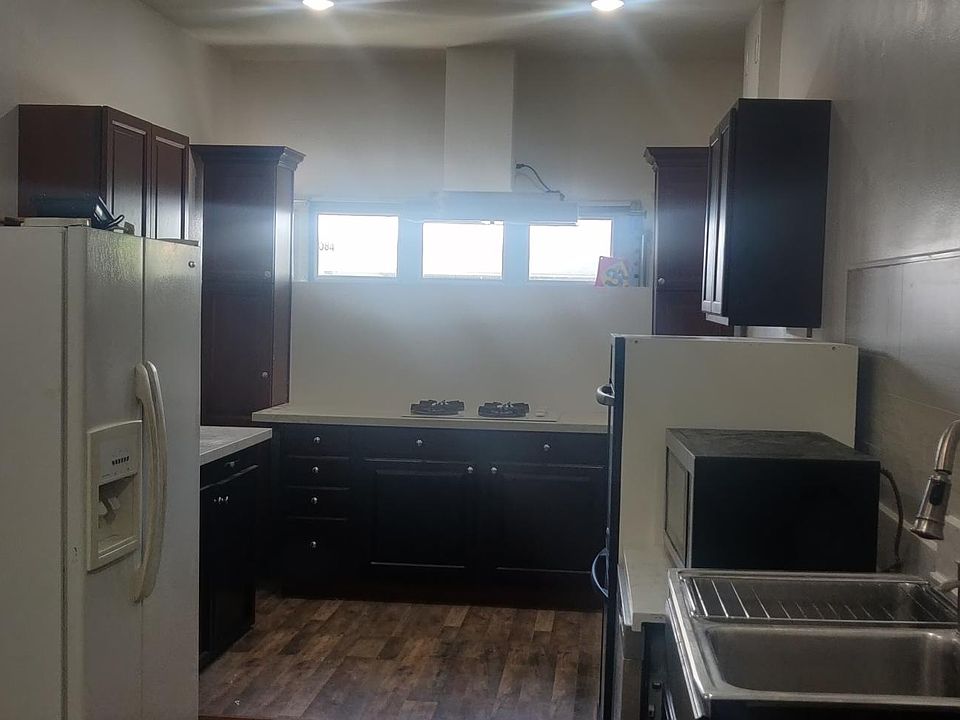 Kitchen and living