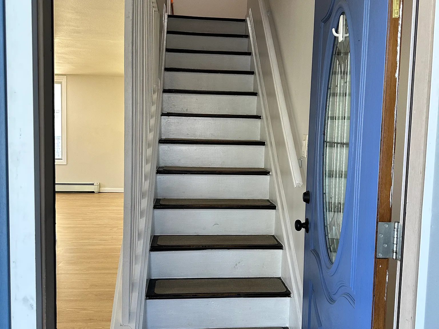 2 bed, 2000 sqft, $3,050 — Photo 2