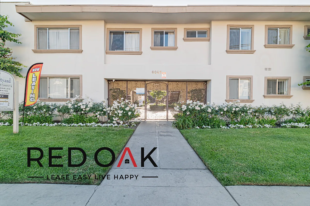 Building Photo - Courtyard Apts