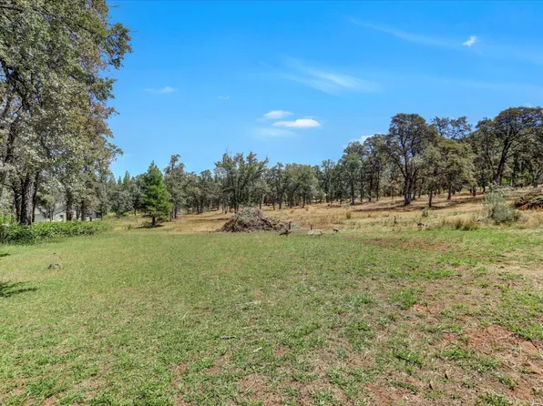 10077 Hard Rock Rd, Rough And Ready, CA 95975