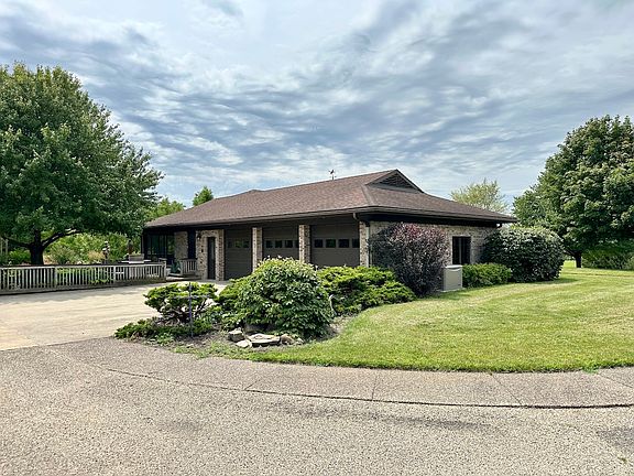 3rd image of 8045 N 2300th Ave