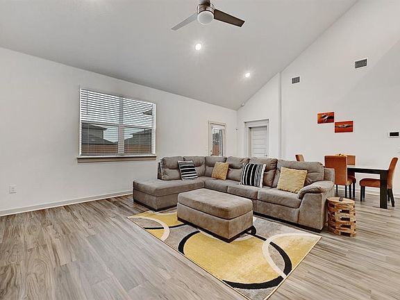 3rd image of 7517 Peggie Nell Dr