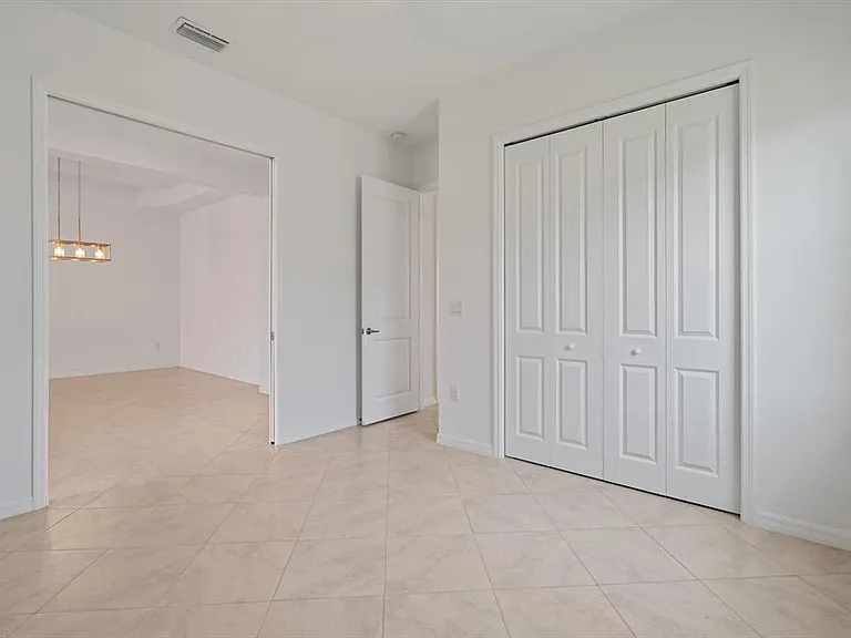 17118 Jadestone Ct — Photo 32