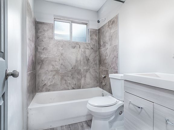 3rd image of 156 Fairfield Pl NW #14234387
