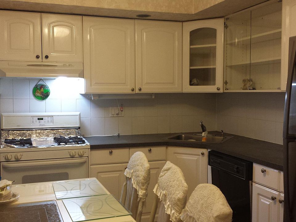 2nd image of 240-11 68ave #2FL