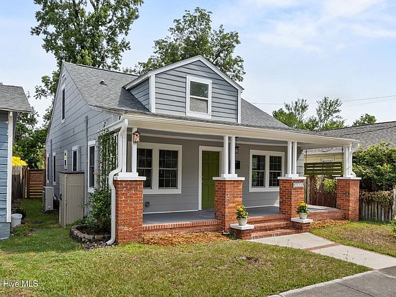 3rd image of 2105 Barnett Avenue