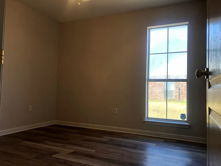 10017 Chapel Hill Dr — Photo 10