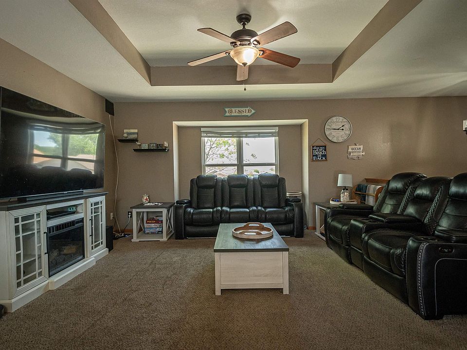 4312 SE Horseshoe Bend Dr, Topeka, KS 66609 Zillow