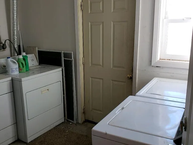 Unit Photo