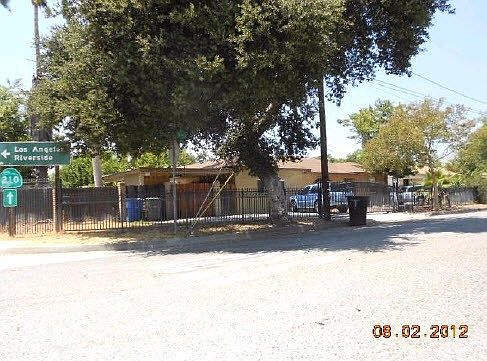 3rd image of 3038 Acacia Ave